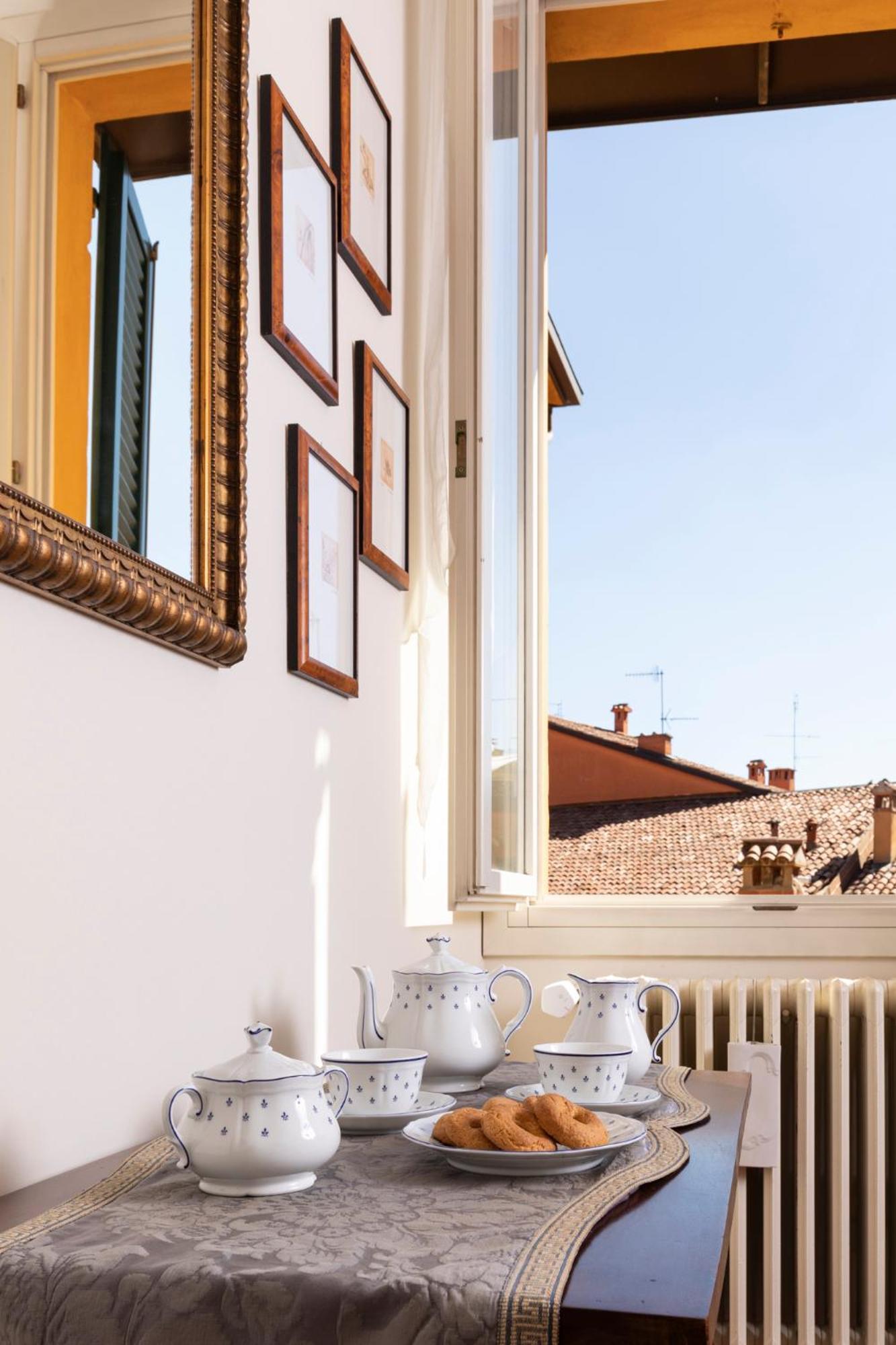 Bed and Breakfast Residenza Palazzo Marchesini Болонья Экстерьер фото